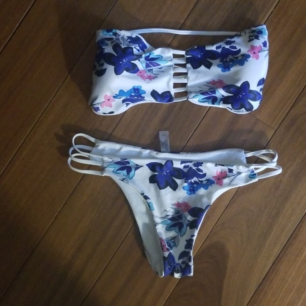 Bikini Bandeau Set